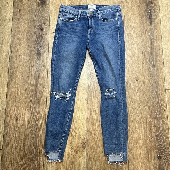 FRAME Le Skinny de Jeanne Distressed Jeans in Blackett Lane Size 28 - Picture 2 of 9